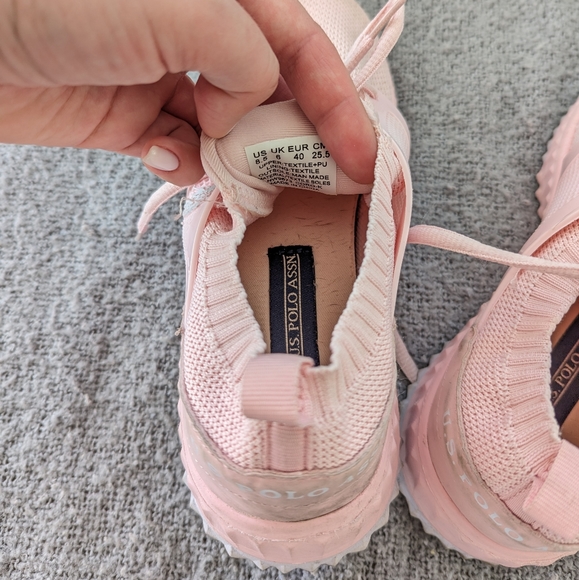 SOLD Polo sport shoes - Picture 4 of 7